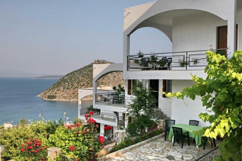 Daphne Bungalows Toló Kültér fotó