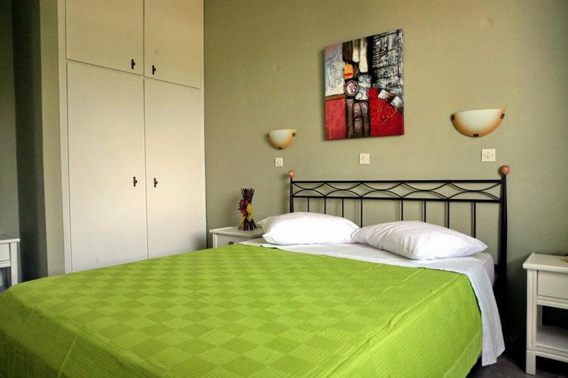 Daphne Bungalows Toló Kültér fotó